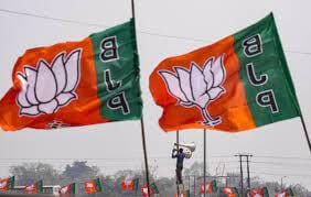 Political stir intensifies in Tamil Nadu: Amit Shah visits, Nayanar Nagendran becomes BJP state president
