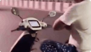 Dangerous stunt in Gomti Nagar proves costly, electric scooter seized, registration to be cancelled