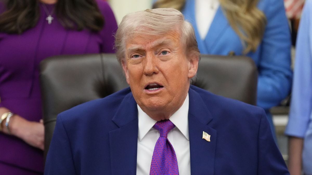 Trump enraged by question on Iran, calls journalist 'traitor'