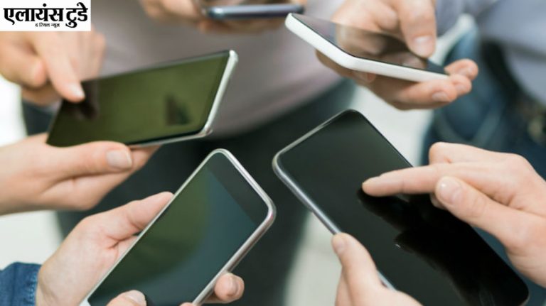 Excessive smartphone use can lead to problems; GSVM doctor issues warning.