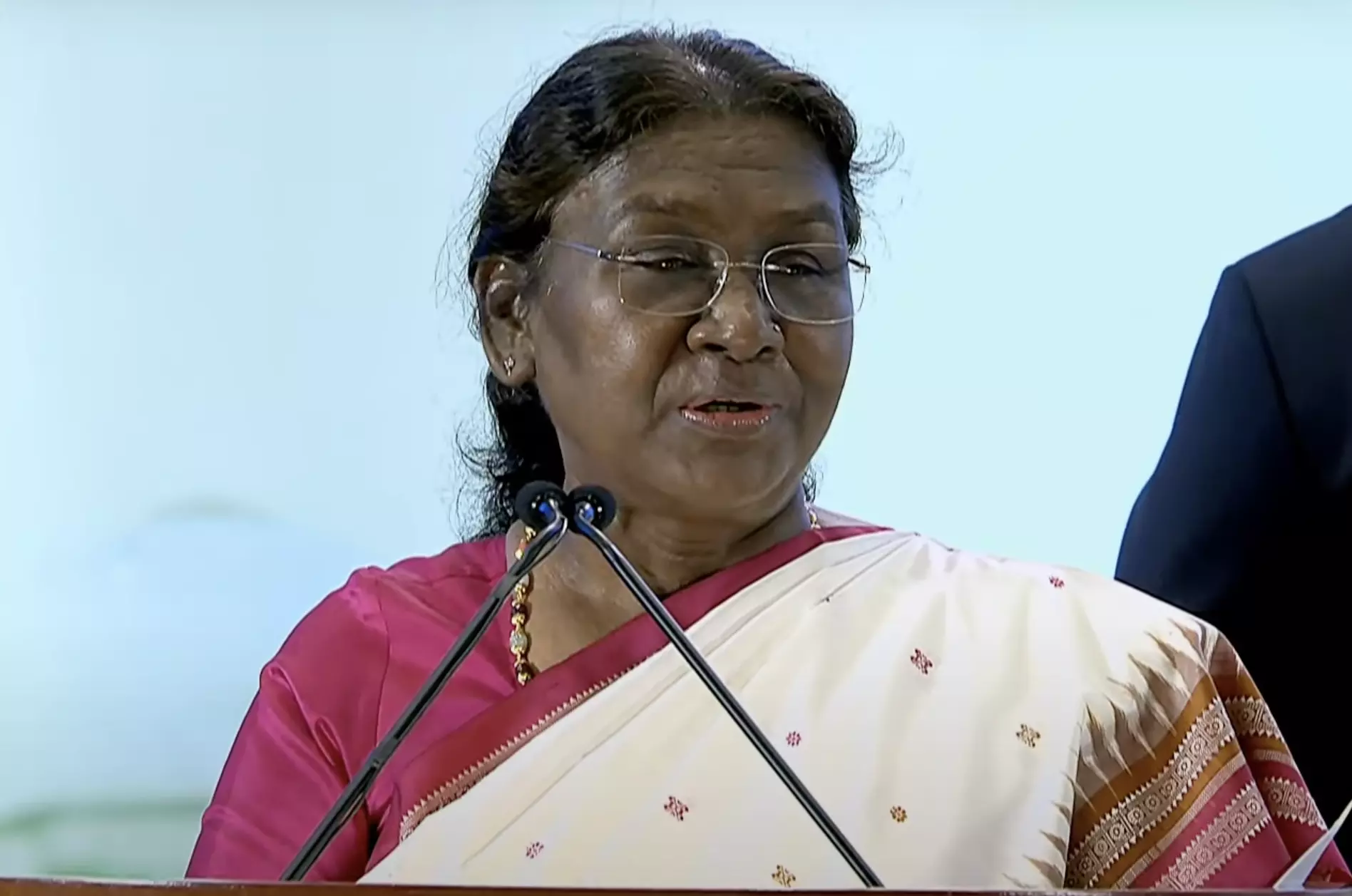 558869-president-droupadi-murmu