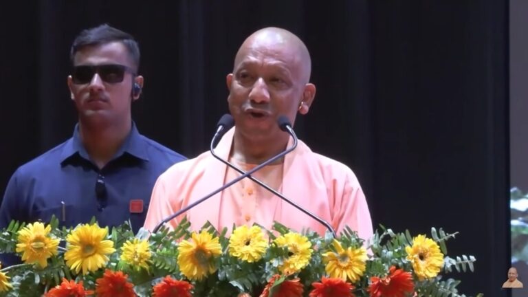 Yogi government's major gift to PRD personnel: Announcement of cashless medical treatment up to ₹5 lakh and a hike in duty allowance to ₹600.