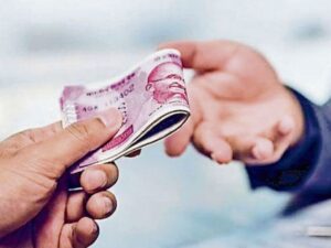 CBI caught a senior railway official accepting a bribe of ₹50,000; a search led to the recovery of ₹77 lakh in cash and jewelry worth ₹14 lakh.