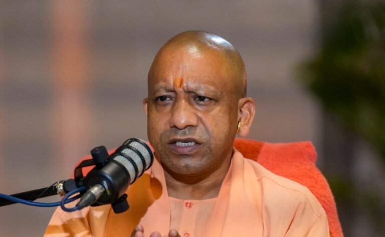 14judpfo_cm-yogi_625x300_01_April_25